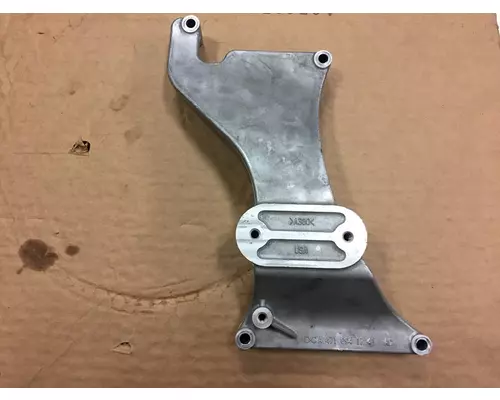 DETROIT DIESEL DD13 Engine Bracket