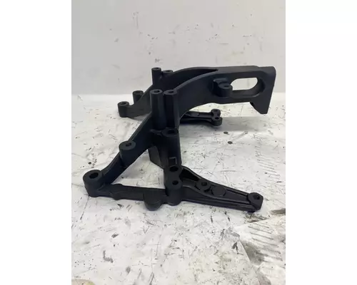 DETROIT DIESEL DD13 Engine Bracket