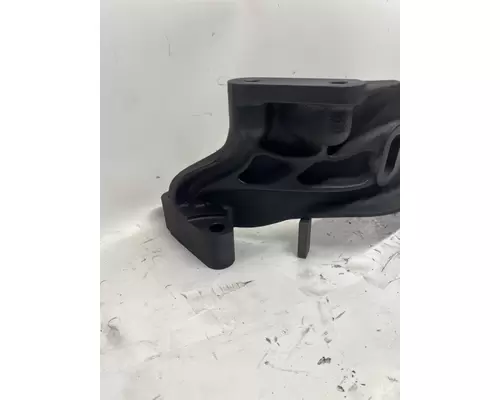 DETROIT DIESEL DD13 Engine Mounts