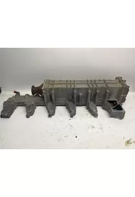 DETROIT DIESEL DD13 Engine Oil Cooler