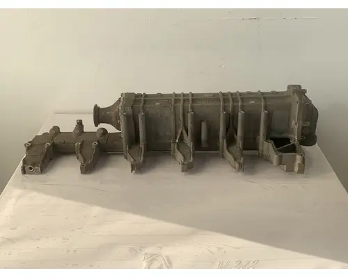 DETROIT DIESEL DD13 Engine Oil Cooler