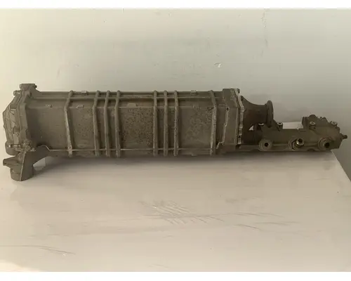 DETROIT DIESEL DD13 Engine Oil Cooler