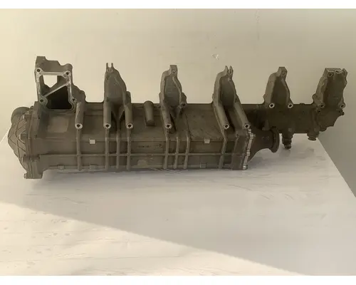 DETROIT DIESEL DD13 Engine Oil Cooler
