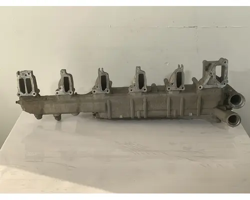 DETROIT DIESEL DD13 Engine Oil Cooler