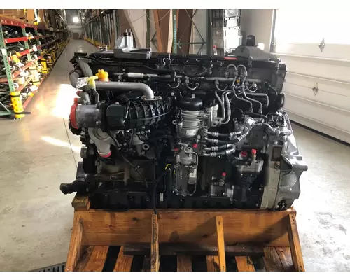 DETROIT DIESEL DD13 Engine