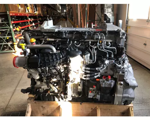 DETROIT DIESEL DD13 Engine