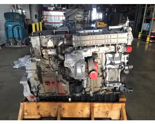 DETROIT DIESEL DD13 Engine