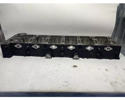 DETROIT DIESEL DD13 Valve Cover