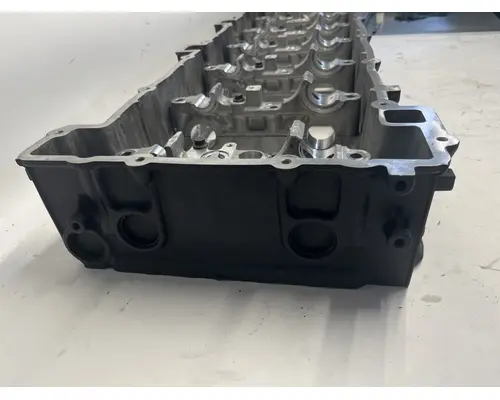 DETROIT DIESEL DD13 Valve Cover