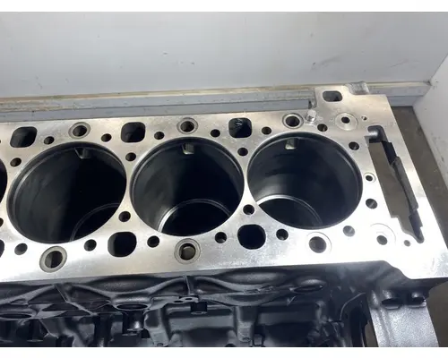 DETROIT DIESEL DD15 Cylinder Block