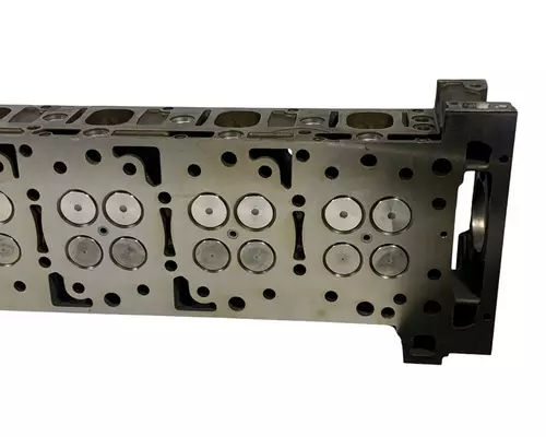 DETROIT DIESEL DD15 Cylinder Head