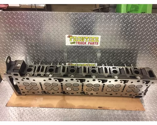 DETROIT DIESEL DD15 Cylinder Head