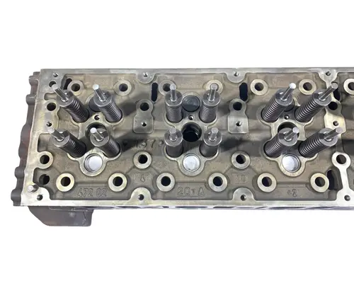 DETROIT DIESEL DD15 Cylinder Head