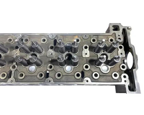 DETROIT DIESEL DD15 Cylinder Head
