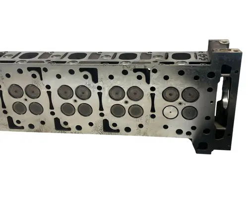 DETROIT DIESEL DD15 Cylinder Head