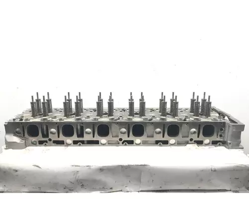 DETROIT DIESEL DD15 Cylinder Head