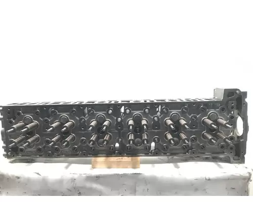 DETROIT DIESEL DD15 Cylinder Head