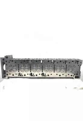 DETROIT DIESEL DD15 Cylinder Head