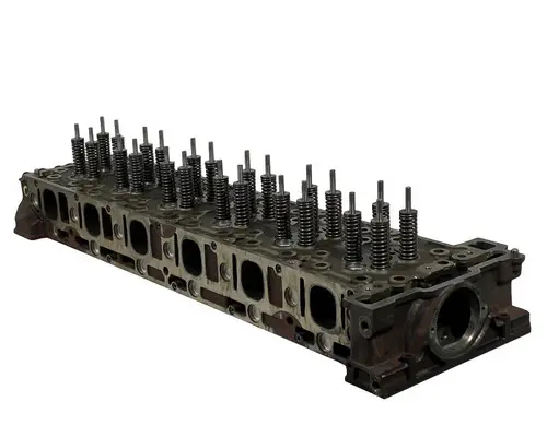 DETROIT DIESEL DD15 Cylinder Head