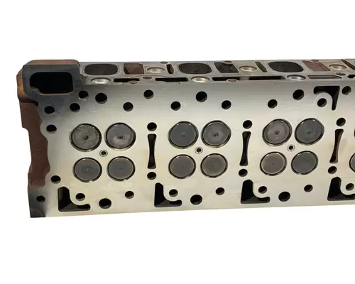 DETROIT DIESEL DD15 Cylinder Head