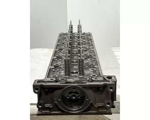 DETROIT DIESEL DD15 Cylinder Head