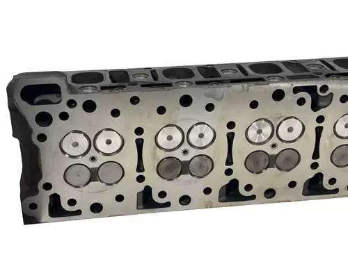 DETROIT DIESEL DD15 Cylinder Head