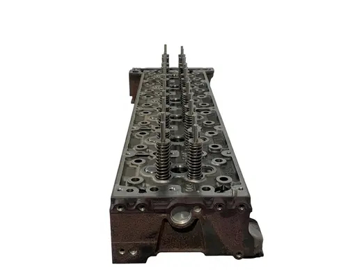 DETROIT DIESEL DD15 Cylinder Head
