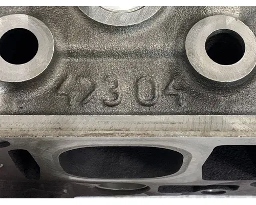 DETROIT DIESEL DD15 Cylinder Head