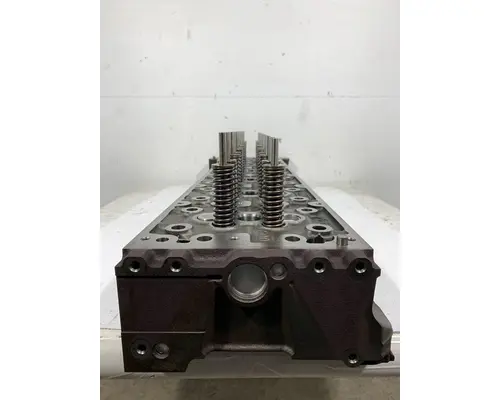 DETROIT DIESEL DD15 Cylinder Head