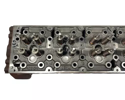 DETROIT DIESEL DD15 Cylinder Head