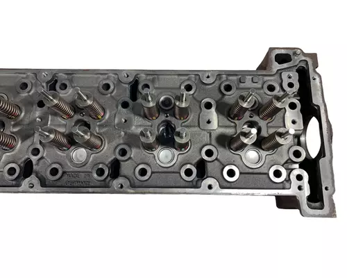 DETROIT DIESEL DD15 Cylinder Head