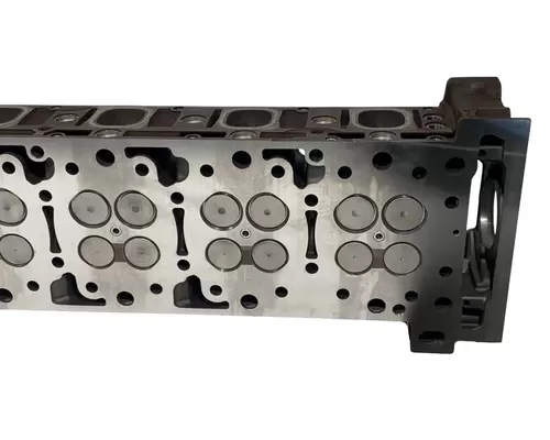 DETROIT DIESEL DD15 Cylinder Head