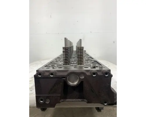 DETROIT DIESEL DD15 Cylinder Head