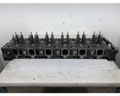DETROIT DIESEL DD15 Cylinder Head