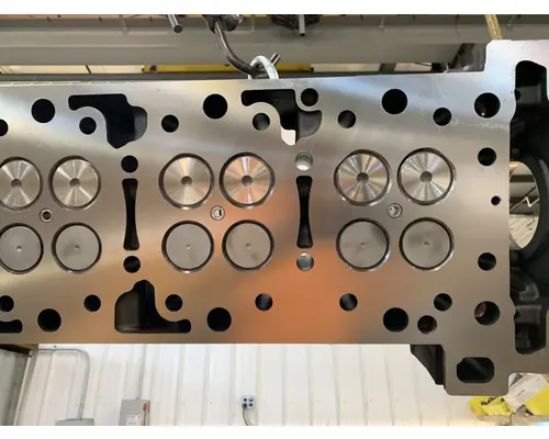 DETROIT DIESEL DD15 Cylinder Head