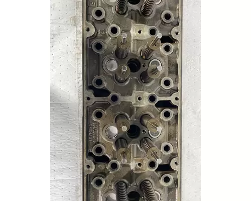 DETROIT DIESEL DD15 Cylinder Head