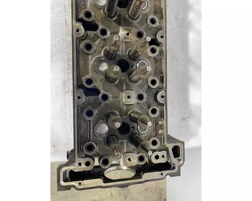 DETROIT DIESEL DD15 Cylinder Head