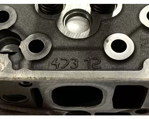 DETROIT DIESEL DD15 Cylinder Head