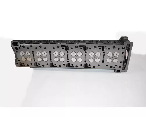 DETROIT DIESEL DD15 Cylinder Head