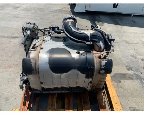 DETROIT DIESEL DD15 DPF (Diesel Particulate Filter)