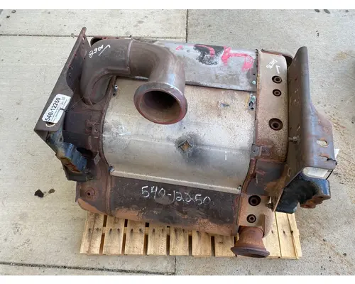 DETROIT DIESEL DD15 DPF (Diesel Particulate Filter)