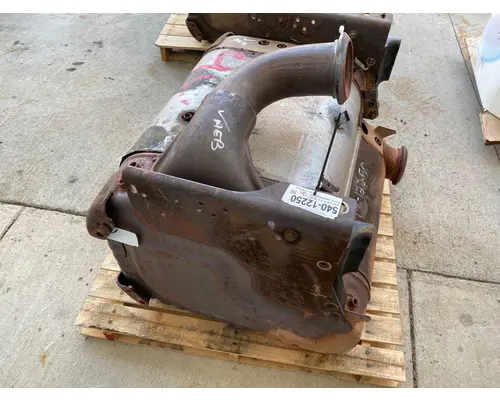 DETROIT DIESEL DD15 DPF (Diesel Particulate Filter)