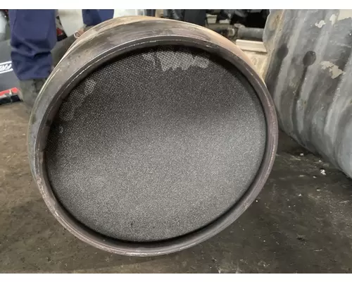 DETROIT DIESEL DD15 DPF (Diesel Particulate Filter)