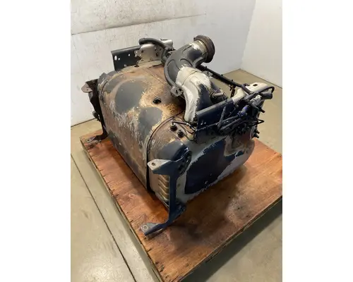 DETROIT DIESEL DD15 DPF (Diesel Particulate Filter)