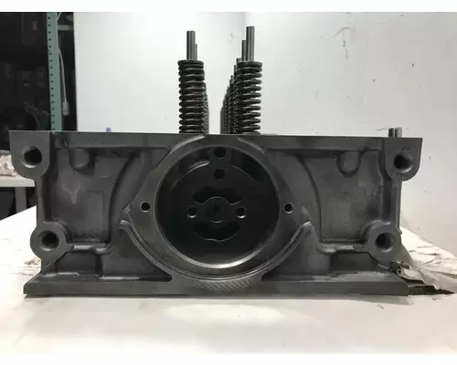 DETROIT DIESEL DD15 Engine Cylinder Head