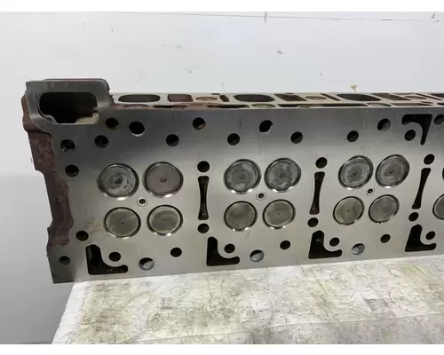 DETROIT DIESEL DD15 Engine Cylinder Head