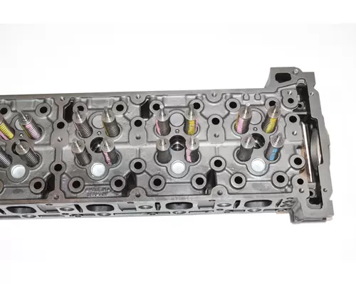 DETROIT DIESEL DD15 Engine Cylinder Head