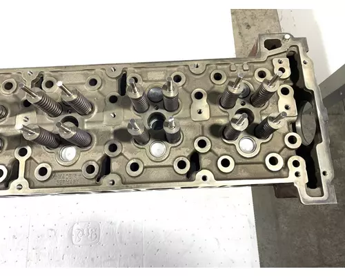 DETROIT DIESEL DD15 Engine Cylinder Head