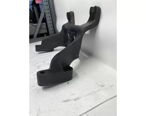 DETROIT DIESEL DD15 Engine Mounts