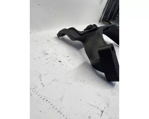 DETROIT DIESEL DD15 Engine Mounts
